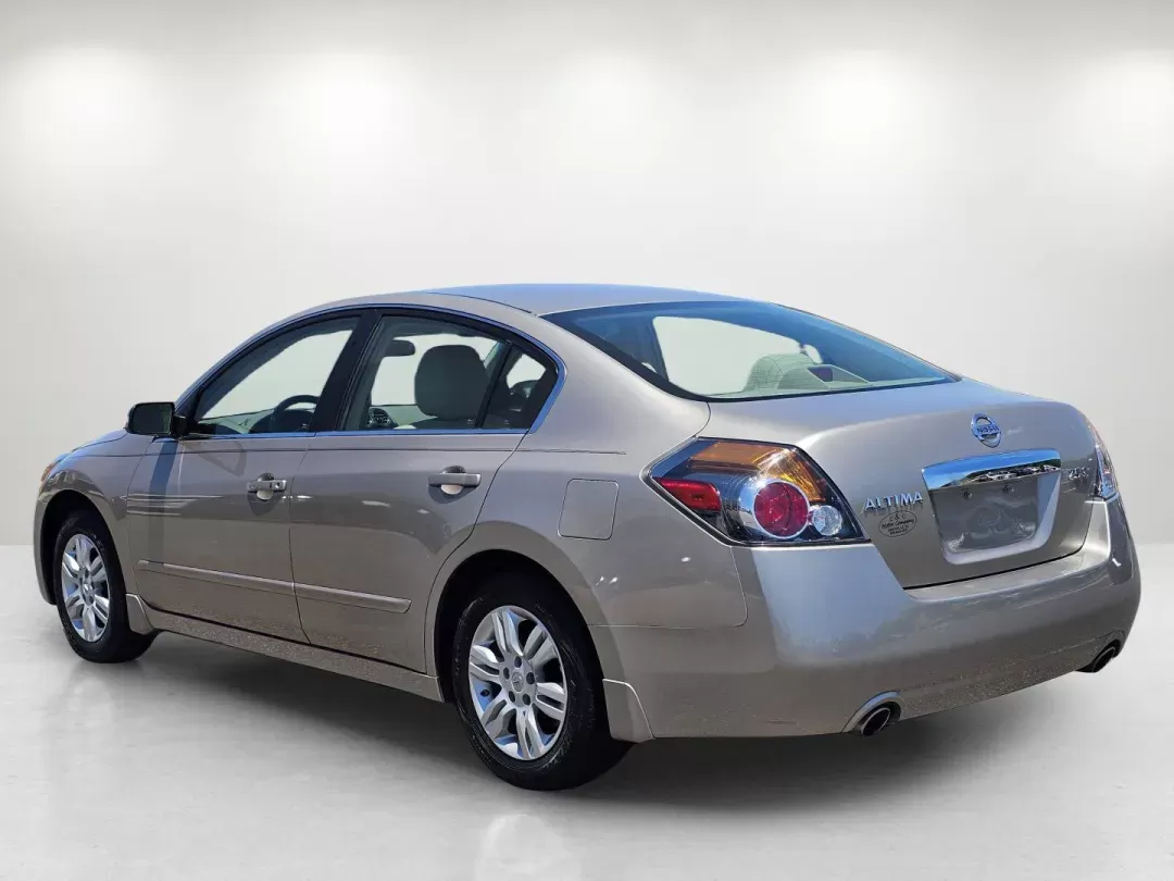 2011 /Blonde Nissan Altima 2.5 S (1N4AL2AP1BC) with an Gas I4 2.5L/ engine, 1-Speed Continuously Variable transmission, located at 521 Old Farm Lane Rd, Prattville, AL, 36066, (334) 325-1505, 32.482460, -86.416367 - 2011 Nissan Altima 2.5 S - Photo#7
