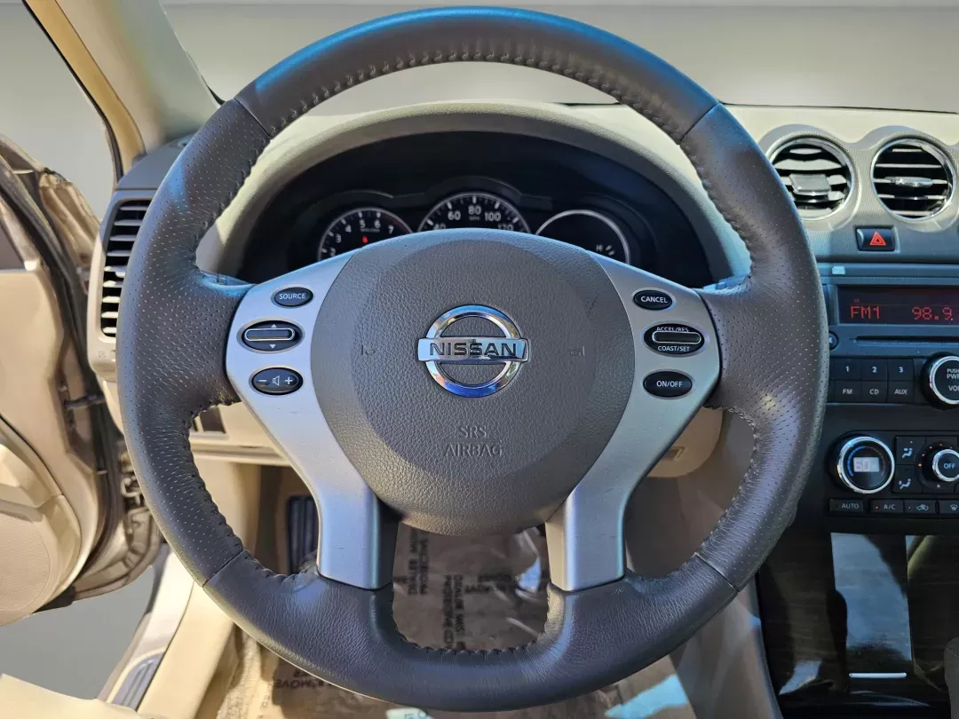 2011 /Blonde Nissan Altima 2.5 S (1N4AL2AP1BC) with an Gas I4 2.5L/ engine, 1-Speed Continuously Variable transmission, located at 521 Old Farm Lane Rd, Prattville, AL, 36066, (334) 325-1505, 32.482460, -86.416367 - 2011 Nissan Altima 2.5 S - Photo#12