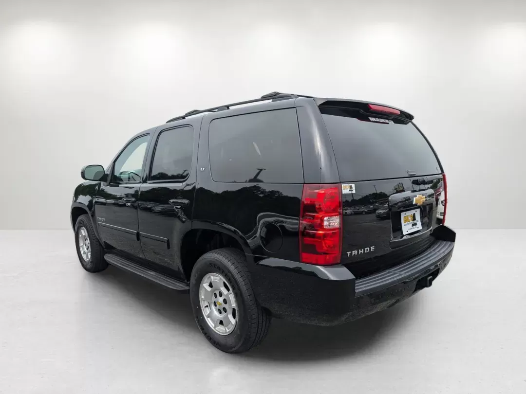 2013 /Ebony Chevrolet Tahoe LT (1GNSCBE04DR) with an Gas/Ethanol V8 5.3L/323 engine, 6-Speed Automatic transmission, located at 3959 U.S. 80 W, Phenix City, AL, 36870, (334) 297-4885, 32.469296, -85.135185 - 2013 Chevrolet Tahoe LT - Photo#7