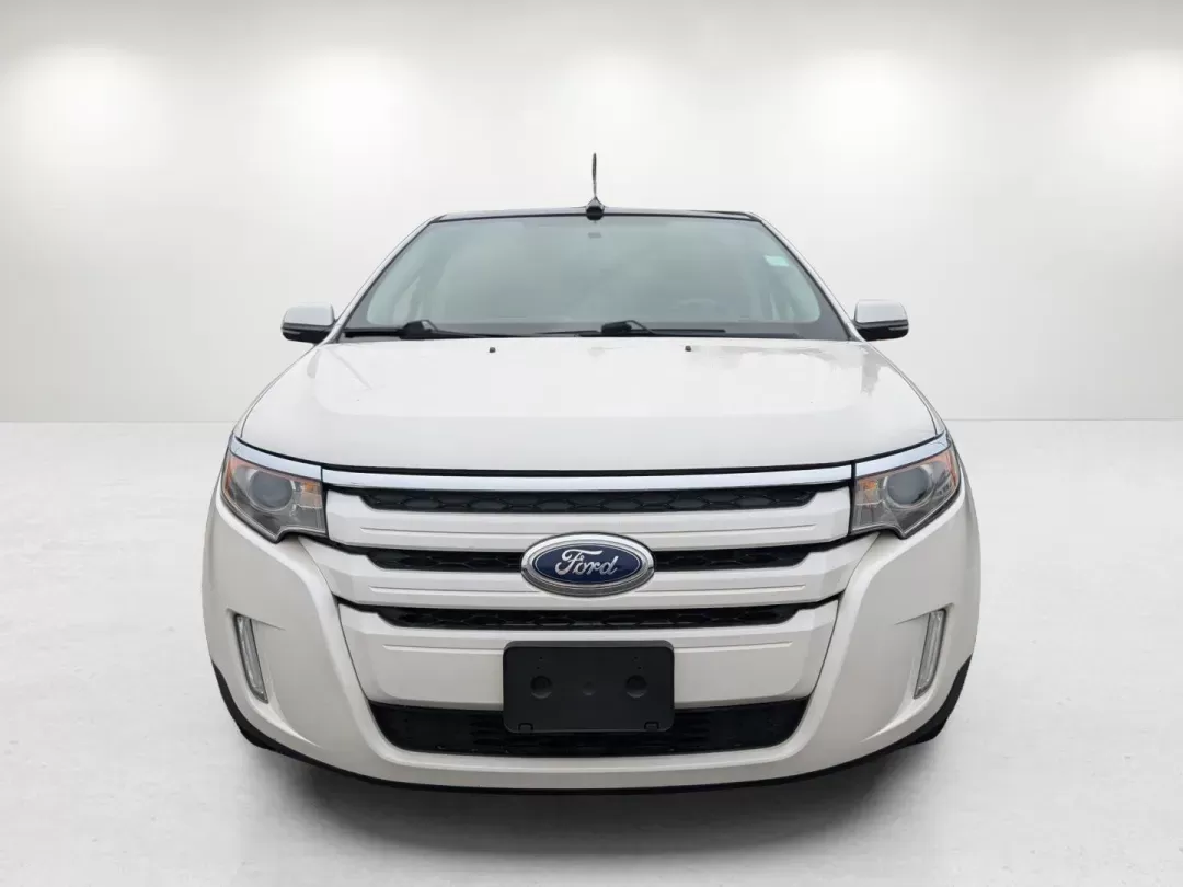 2013 Ford Edge SEL (2FMDK4JC7DB) with an Gas V6 3.5L/213 engine, 6-Speed Automatic w/manual shift transmission, located at 3959 U.S. 80 W, Phenix City, AL, 36870, (334) 297-4885, 32.469296, -85.135185 - 2013 Ford Edge SEL - Photo#1