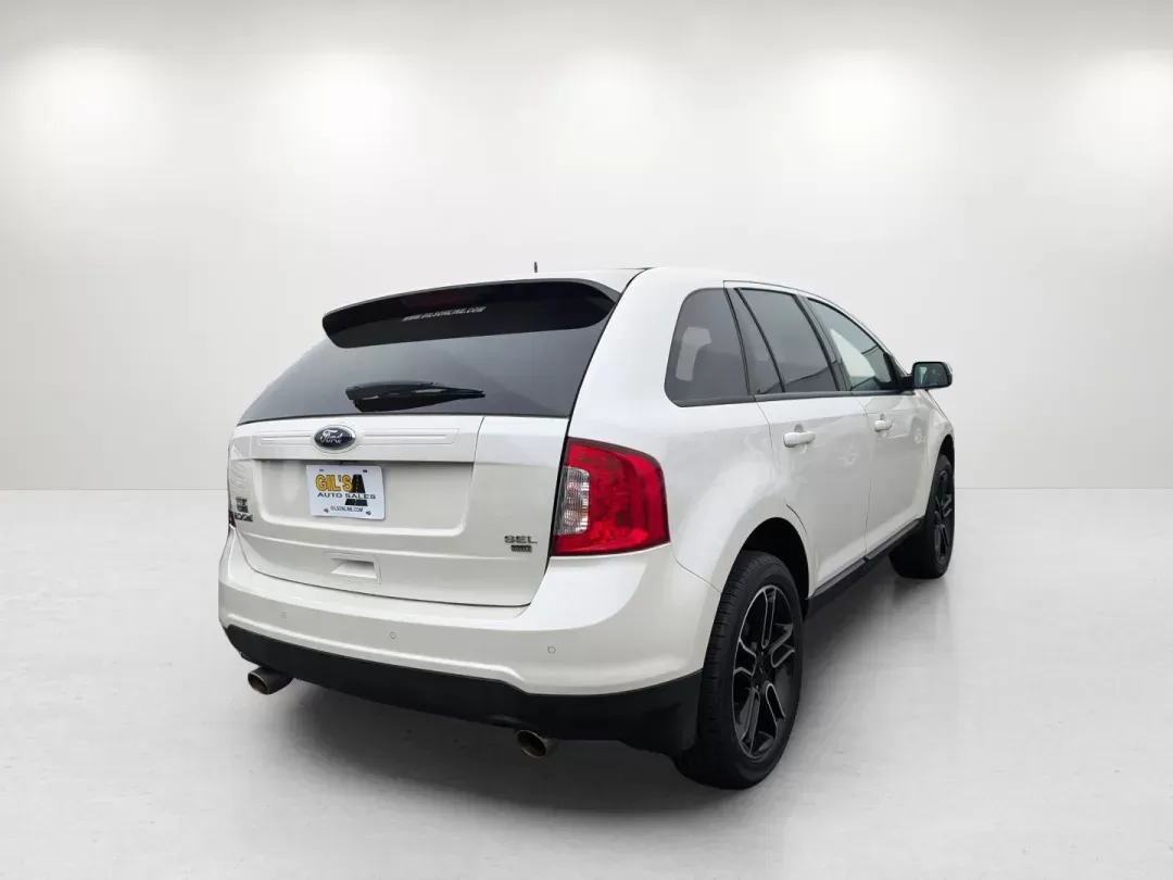 2013 Ford Edge SEL (2FMDK4JC7DB) with an Gas V6 3.5L/213 engine, 6-Speed Automatic w/manual shift transmission, located at 3959 U.S. 80 W, Phenix City, AL, 36870, (334) 297-4885, 32.469296, -85.135185 - 2013 Ford Edge SEL - Photo#4