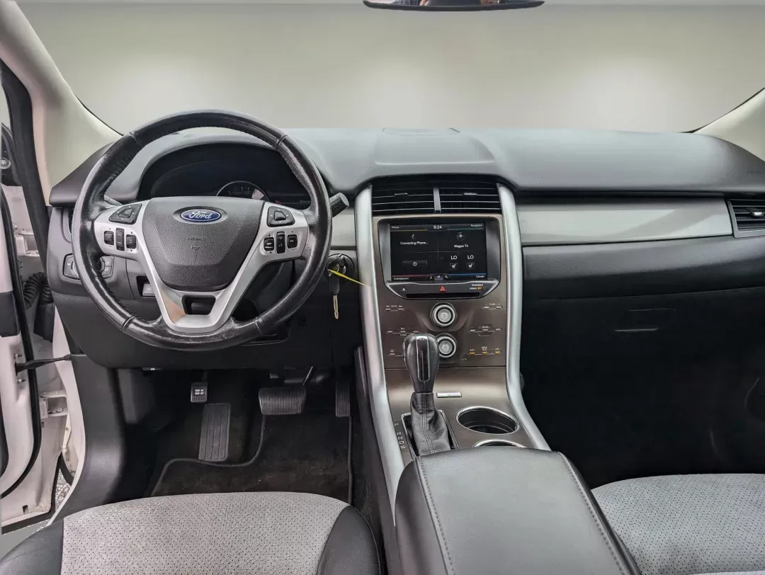 2013 Ford Edge SEL (2FMDK4JC7DB) with an Gas V6 3.5L/213 engine, 6-Speed Automatic w/manual shift transmission, located at 3959 U.S. 80 W, Phenix City, AL, 36870, (334) 297-4885, 32.469296, -85.135185 - 2013 Ford Edge SEL - Photo#11