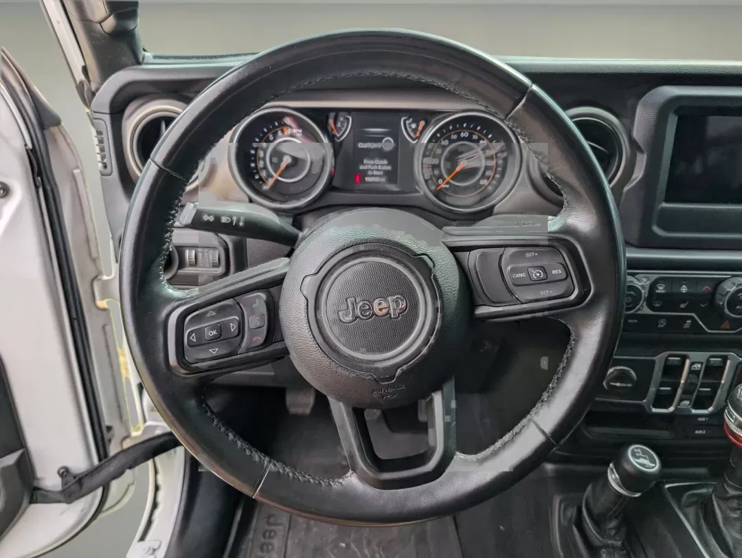 2018 /Black Jeep Wrangler Unlimited Sport S (1C4HJXDG2JW) with an Regular Unleaded V-6 3.6 L/220 engine, 6-Speed Manual w/OD transmission, located at 3959 U.S. 80 W, Phenix City, AL, 36870, (334) 297-4885, 32.469296, -85.135185 - 2018 Jeep Wrangler Unlimited Sport S - Photo#14