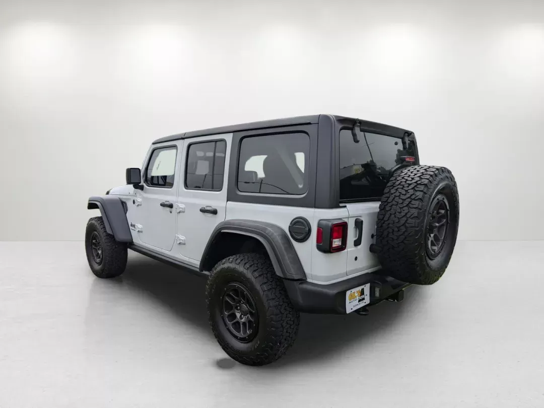 2018 /Black Jeep Wrangler Unlimited Sport S (1C4HJXDG2JW) with an Regular Unleaded V-6 3.6 L/220 engine, 6-Speed Manual w/OD transmission, located at 3959 U.S. 80 W, Phenix City, AL, 36870, (334) 297-4885, 32.469296, -85.135185 - 2018 Jeep Wrangler Unlimited Sport S - Photo#15