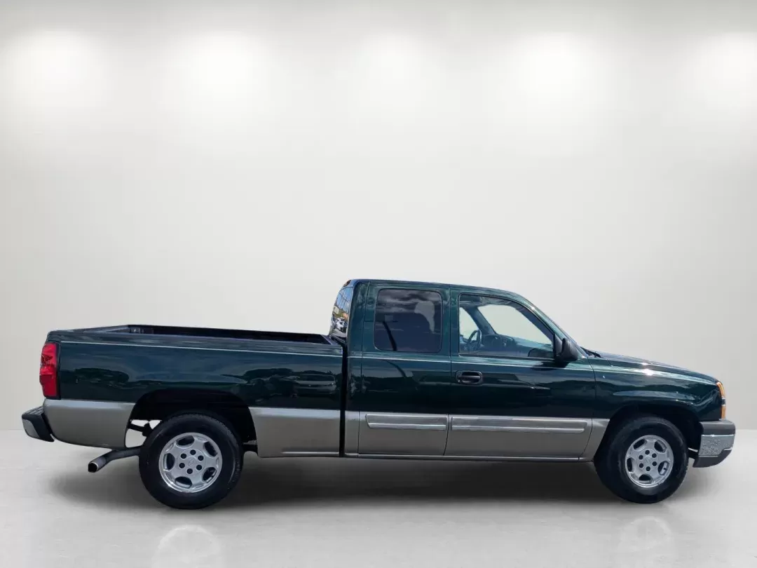 2003 /Dark Charcoal Chevrolet Silverado 1500 LS (2GCEC19V331) with an Gas V8 4.8L/293 engine, 4-Speed Automatic w/OD transmission, located at 3959 U.S. 80 W, Phenix City, AL, 36870, (334) 297-4885, 32.469296, -85.135185 - 2003 Chevrolet Silverado 1500 LS - Photo#3