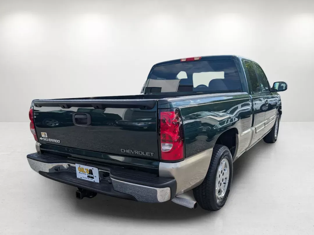 2003 /Dark Charcoal Chevrolet Silverado 1500 LS (2GCEC19V331) with an Gas V8 4.8L/293 engine, 4-Speed Automatic w/OD transmission, located at 3959 U.S. 80 W, Phenix City, AL, 36870, (334) 297-4885, 32.469296, -85.135185 - 2003 Chevrolet Silverado 1500 LS - Photo#4