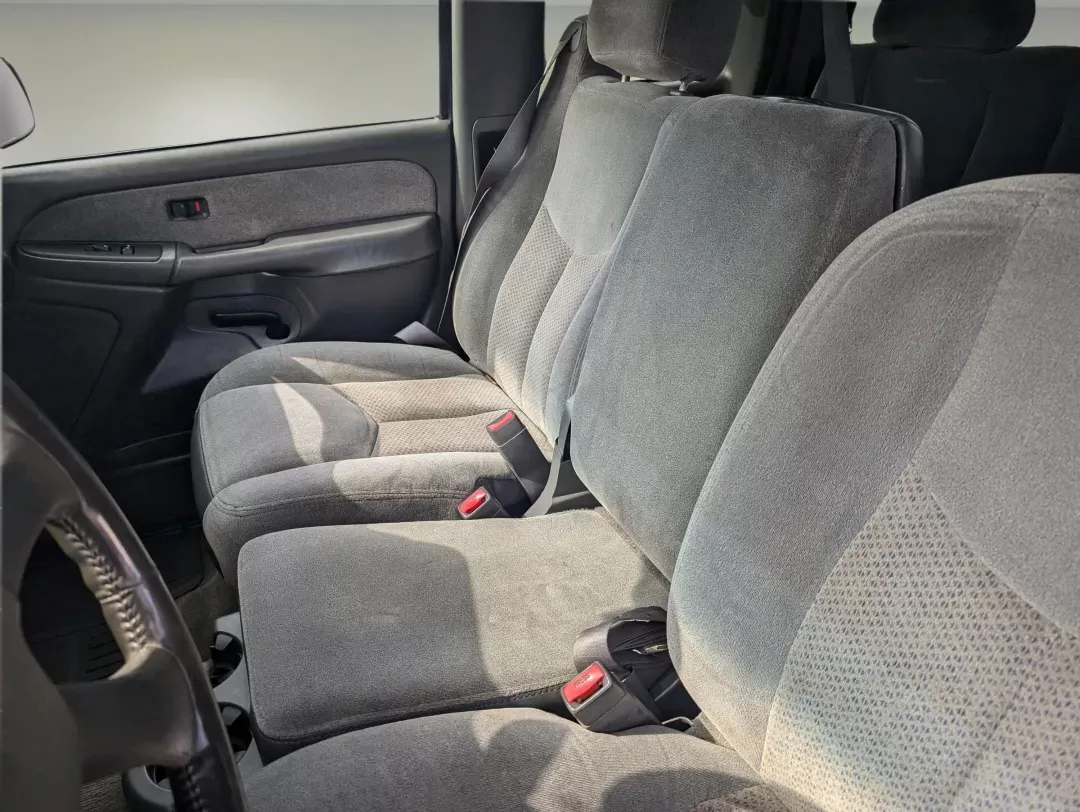 2003 /Dark Charcoal Chevrolet Silverado 1500 LS (2GCEC19V331) with an Gas V8 4.8L/293 engine, 4-Speed Automatic w/OD transmission, located at 3959 U.S. 80 W, Phenix City, AL, 36870, (334) 297-4885, 32.469296, -85.135185 - 2003 Chevrolet Silverado 1500 LS - Photo#10