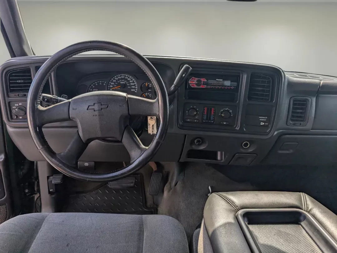 2003 /Dark Charcoal Chevrolet Silverado 1500 LS (2GCEC19V331) with an Gas V8 4.8L/293 engine, 4-Speed Automatic w/OD transmission, located at 3959 U.S. 80 W, Phenix City, AL, 36870, (334) 297-4885, 32.469296, -85.135185 - 2003 Chevrolet Silverado 1500 LS - Photo#12
