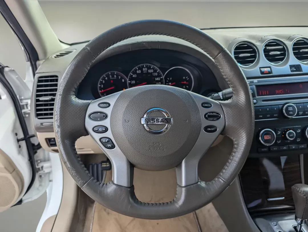 2012 /Blonde Nissan Altima 2.5 SL (1N4AL2APXCC) with an Other engine, located at 3959 U.S. 80 W, Phenix City, AL, 36870, (334) 297-4885, 32.469296, -85.135185 - **Discover Comfort and Style with the 2012 Nissan Altima at Gils Auto!**<br /> <br /> Looking for a reliable vehicle that perfectly balances comfort, style, and practicality? The 2012 Nissan Altima is ideal for long commutes and weekend getaways alike! This sleek sedan combines a smooth ride with im - Photo#15