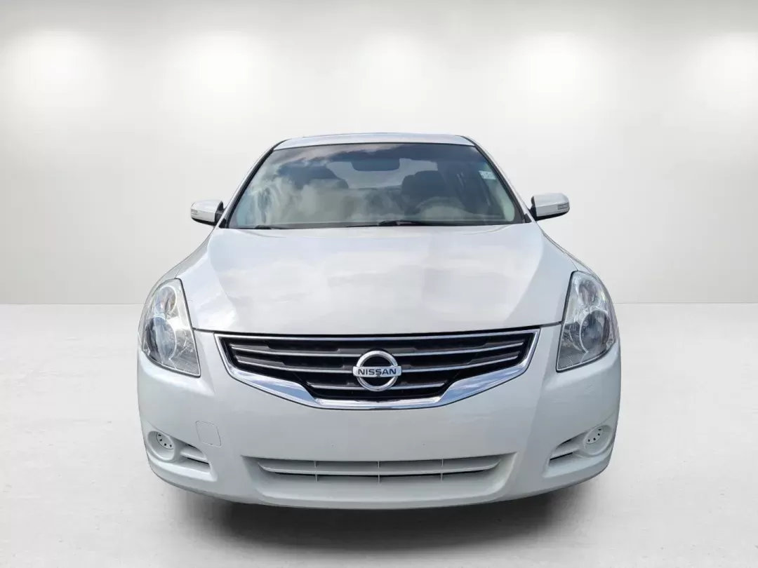 2012 /Blonde Nissan Altima 2.5 SL (1N4AL2APXCC) with an Gas I4 2.5L/ engine, 1-Speed Continuously Variable Ratio transmission, located at 7000 Northlake Connector, Columbus, GA, 31904, (706) 987-8085, 32.524975, -84.978134 - 2012 Nissan Altima 2.5 SL - Photo#1