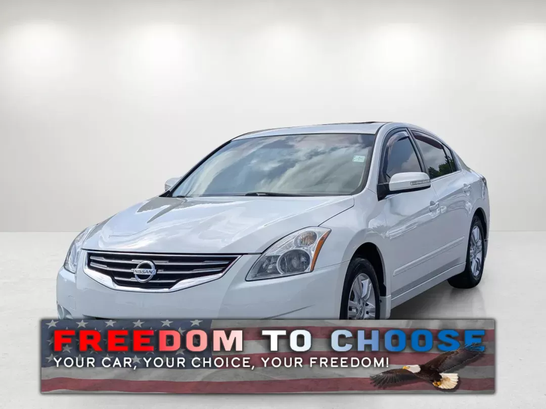 2012 /Blonde Nissan Altima 2.5 SL (1N4AL2APXCC) with an Gas I4 2.5L/ engine, 1-Speed Continuously Variable Ratio transmission, located at 7000 Northlake Connector, Columbus, GA, 31904, (706) 987-8085, 32.524975, -84.978134 - **Discover Your Perfect Ride: 2012 Nissan Altima 2.5 SL at Gils Auto Phenix City, AL**<br /> <br /> Are you searching for a sleek, reliable sedan that fits your active lifestyle? Look no further! This 2012 Nissan Altima 2.5 SL is the perfect companion for commuters, families, and anyone looking to - Photo#0