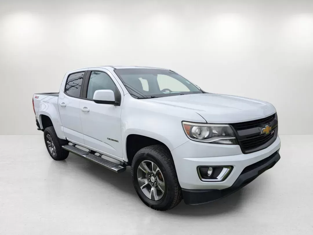 2017 /Jet Black Chevrolet Colorado 2WD Z71 (1GCGSDENXH1) with an Gas V6 3.6L/222 engine, 8-Speed Automatic transmission, located at 3959 U.S. 80 W, Phenix City, AL, 36870, (334) 297-4885, 32.469296, -85.135185 - 2017 Chevrolet Colorado 2WD Z71 - Photo#2
