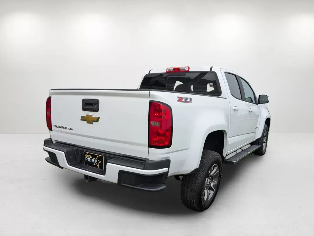 2017 /Jet Black Chevrolet Colorado 2WD Z71 (1GCGSDENXH1) with an Gas V6 3.6L/222 engine, 8-Speed Automatic transmission, located at 3959 U.S. 80 W, Phenix City, AL, 36870, (334) 297-4885, 32.469296, -85.135185 - 2017 Chevrolet Colorado 2WD Z71 - Photo#4