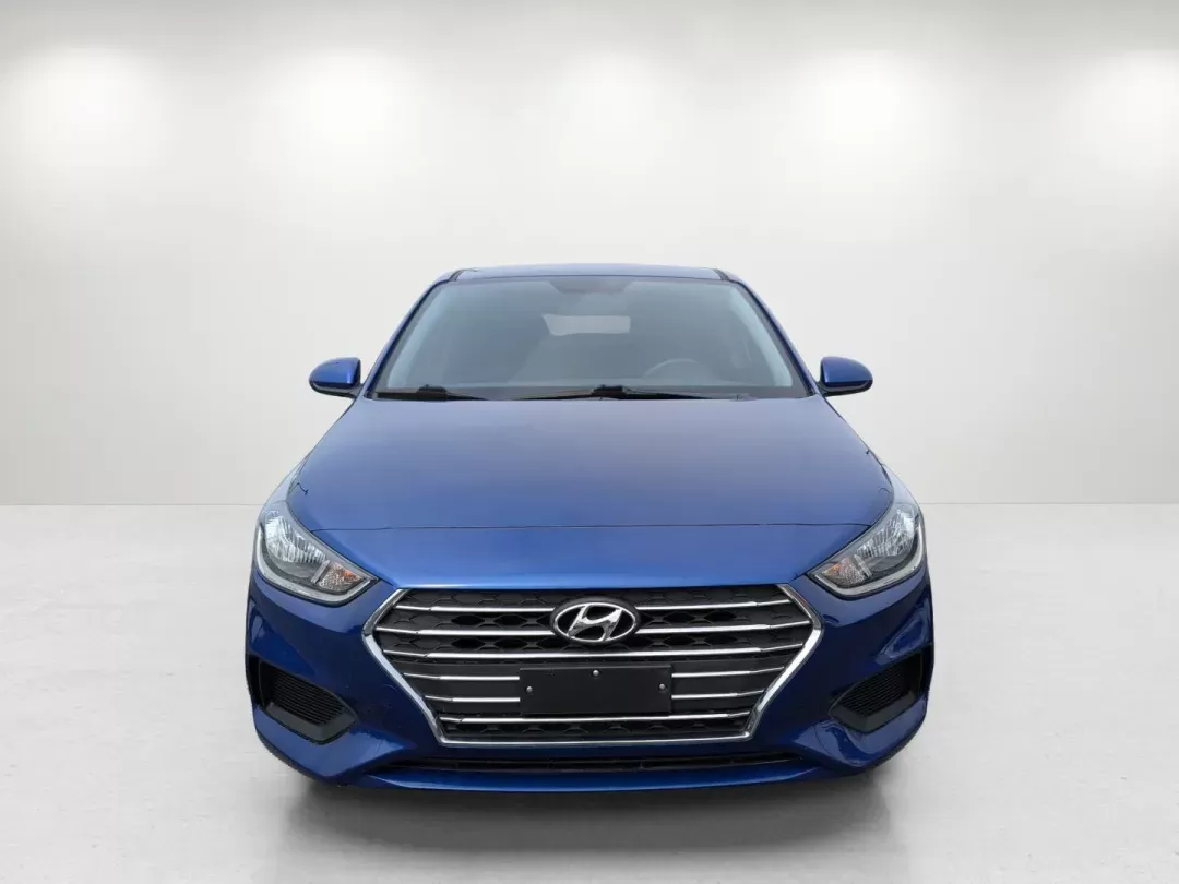 2019 /Black Hyundai Accent SE (3KPC24A38KE) with an Regular Unleaded I-4 1.6 L/97 engine, 6-Speed Automatic w/OD transmission, located at 1430 Gateway Drive, Opelika, AL, 36801, (334) 239-0944, 32.637871, -85.409790 - 2019 Hyundai Accent SE - Photo#1