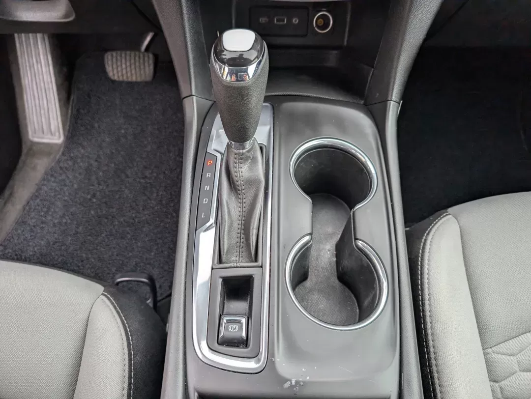 2020 /Medium Ash Gray Chevrolet Equinox LS (3GNAXFEV1LS) with an Turbocharged Gas I4 1.5L/92 engine, 6-Speed Automatic transmission, located at 5115 14th Ave., Columbus, GA, 31904, (706) 323-0345, 32.511494, -84.971046 - 2020 Chevrolet Equinox LS - Photo#12