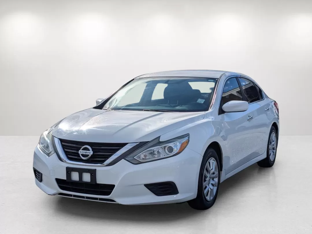 2016 Nissan Altima 2.5 (1N4AL3AP8GN) with an Other engine, located at 804 22nd Ave, Phenix City, AL, 36870, (334) 297-1860, 32.484749, -85.024475 - 2016 Nissan Altima 2.5 - Photo#1
