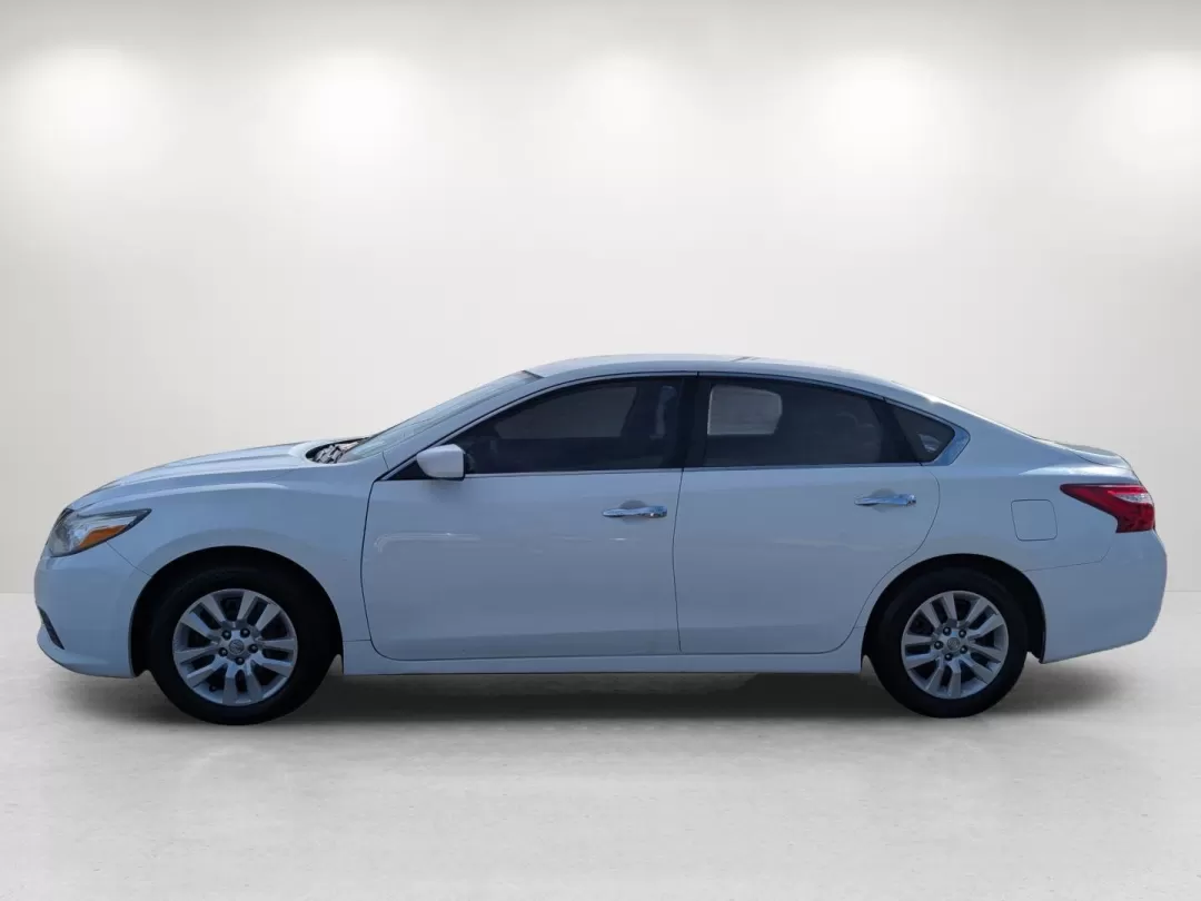 2016 Nissan Altima 2.5 (1N4AL3AP8GN) with an Other engine, located at 804 22nd Ave, Phenix City, AL, 36870, (334) 297-1860, 32.484749, -85.024475 - 2016 Nissan Altima 2.5 - Photo#8