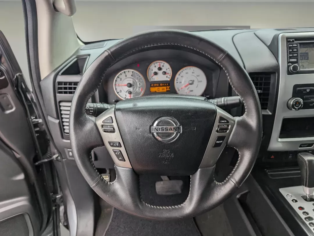 2015 /Charcoal II Nissan Titan PRO-4X (1N6BA0EC8FN) with an Regular Unleaded V-8 5.6 L/339 engine, 5-Speed Automatic w/OD transmission, located at 1430 Gateway Drive, Opelika, AL, 36801, (334) 239-0944, 32.637871, -85.409790 - 2015 Nissan Titan PRO-4X - Photo#15