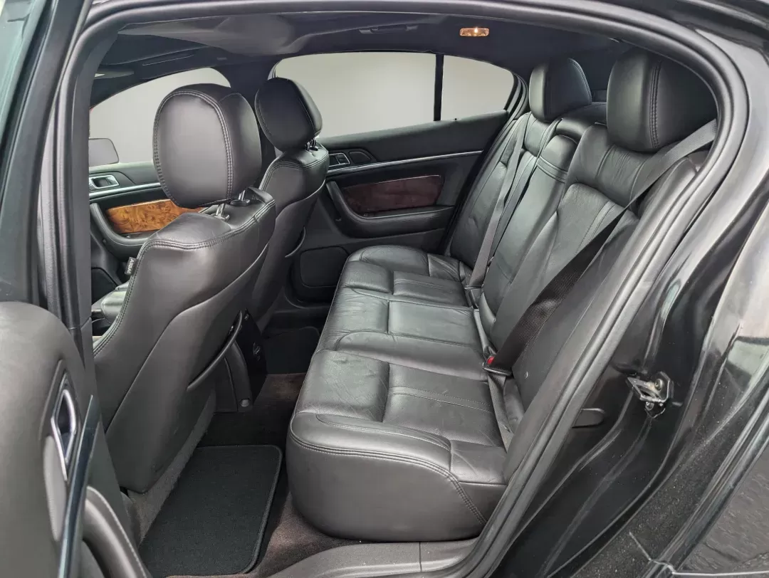 2014 Lincoln MKS (1LNHL9DK9EG) with an Regular Unleaded V-6 3.7 L/227 engine, 6-Speed Automatic w/OD transmission, located at 521 Old Farm Lane Rd, Prattville, AL, 36066, (334) 325-1505, 32.482460, -86.416367 - 2014 Lincoln MKS - Photo#10