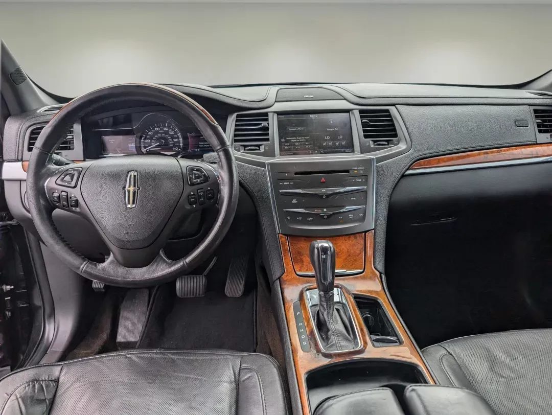2014 Lincoln MKS (1LNHL9DK9EG) with an Regular Unleaded V-6 3.7 L/227 engine, 6-Speed Automatic w/OD transmission, located at 521 Old Farm Lane Rd, Prattville, AL, 36066, (334) 325-1505, 32.482460, -86.416367 - 2014 Lincoln MKS - Photo#11