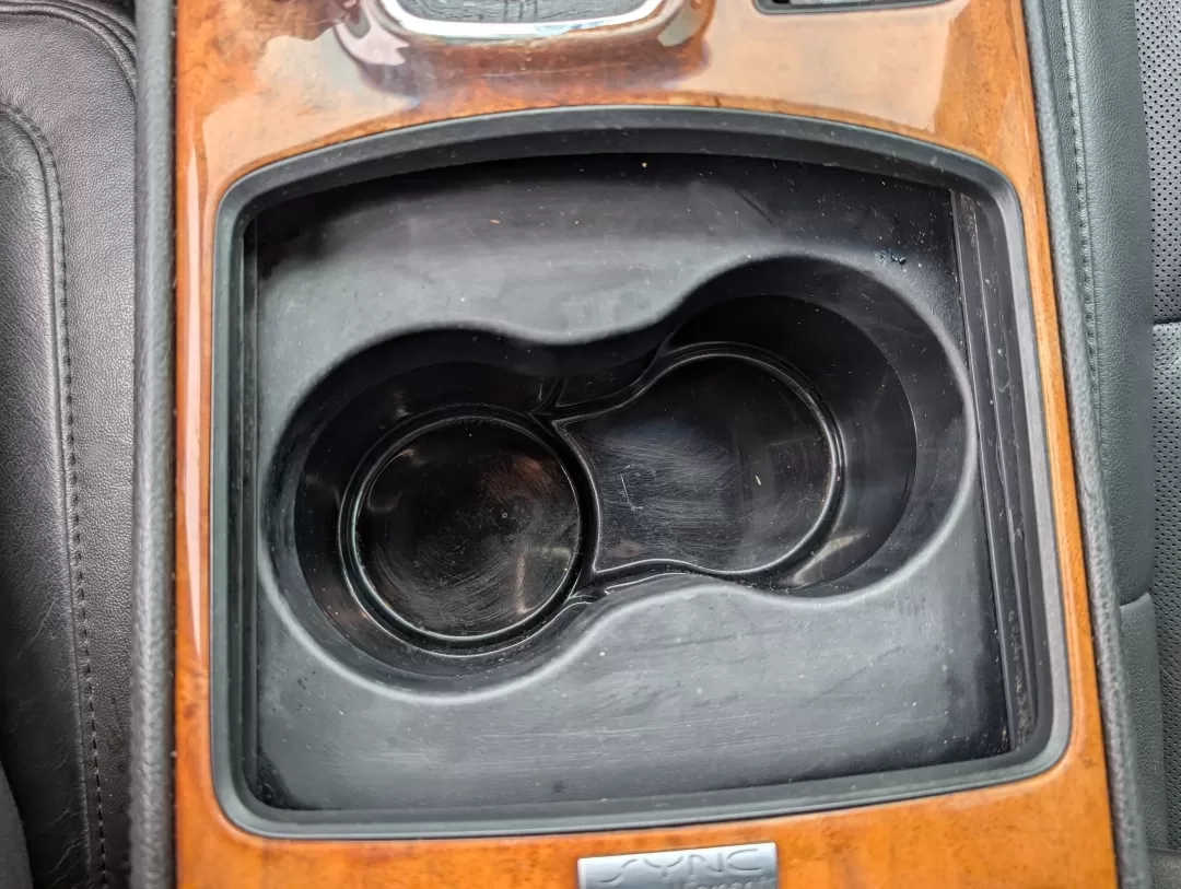 2014 Lincoln MKS (1LNHL9DK9EG) with an Other engine, located at 3959 U.S. 80 W, Phenix City, AL, 36870, (334) 297-4885, 32.469296, -85.135185 - 2014 Lincoln MKS - Photo#13