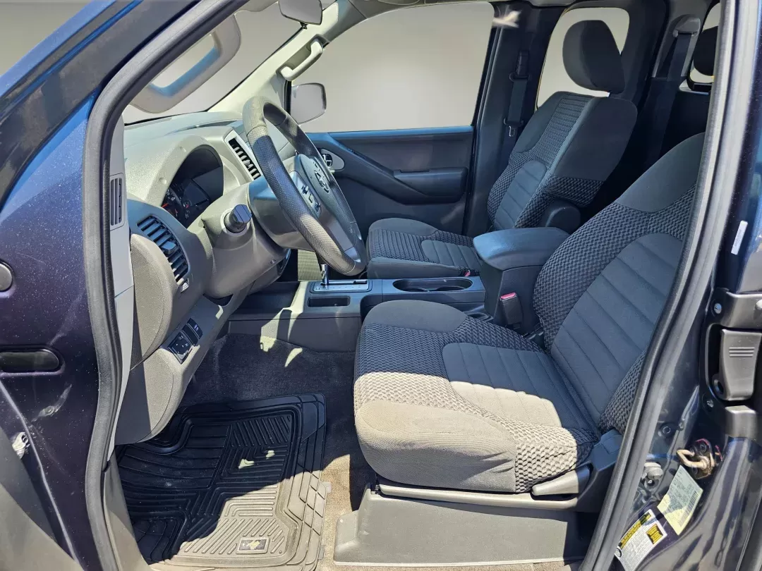 2014 /Graphite Nissan Frontier SV (1N6BD0CT8EN) with an Regular Unleaded I-4 2.5 L/146 engine, 5-Speed Automatic w/OD transmission, located at 521 Old Farm Lane Rd, Prattville, AL, 36066, (334) 325-1505, 32.482460, -86.416367 - 2014 Nissan Frontier SV - Photo#10