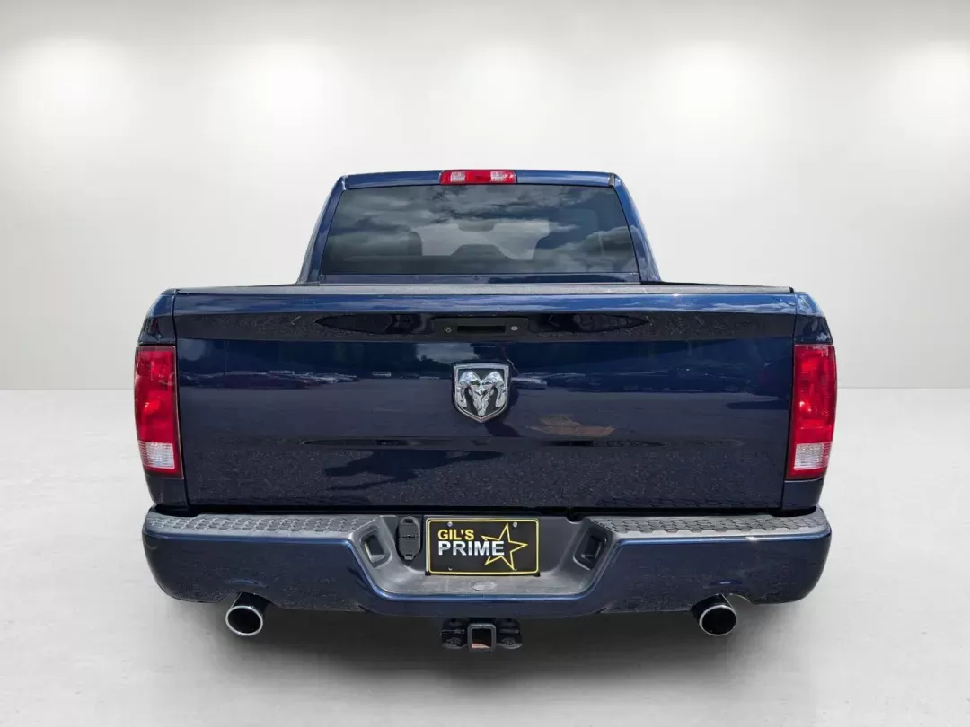 2016 /Diesel Gray/Black Ram 1500 Express (3C6RR6KT1GG) with an Regular Unleaded V-8 5.7 L/345 engine, 8-Speed Automatic w/OD transmission, located at 3959 U.S. 80 W, Phenix City, AL, 36870, (334) 297-4885, 32.469296, -85.135185 - 2016 Ram 1500 Express - Photo#5