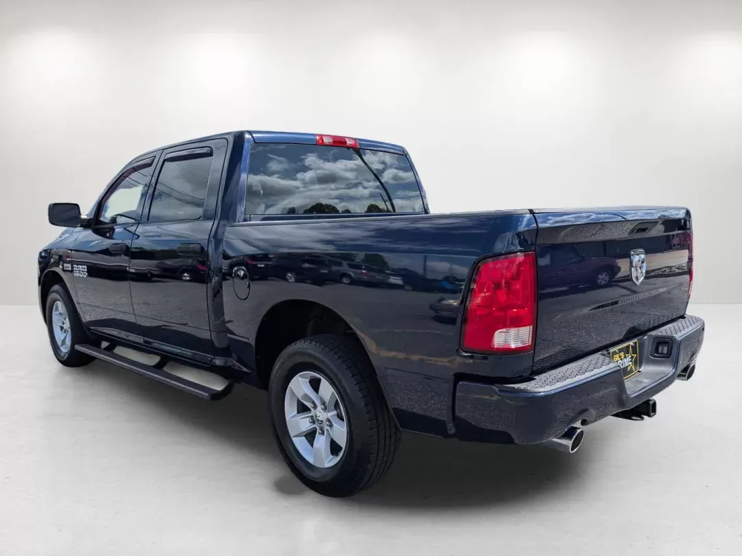 2016 /Diesel Gray/Black Ram 1500 Express (3C6RR6KT1GG) with an Regular Unleaded V-8 5.7 L/345 engine, 8-Speed Automatic w/OD transmission, located at 3959 U.S. 80 W, Phenix City, AL, 36870, (334) 297-4885, 32.469296, -85.135185 - 2016 Ram 1500 Express - Photo#6