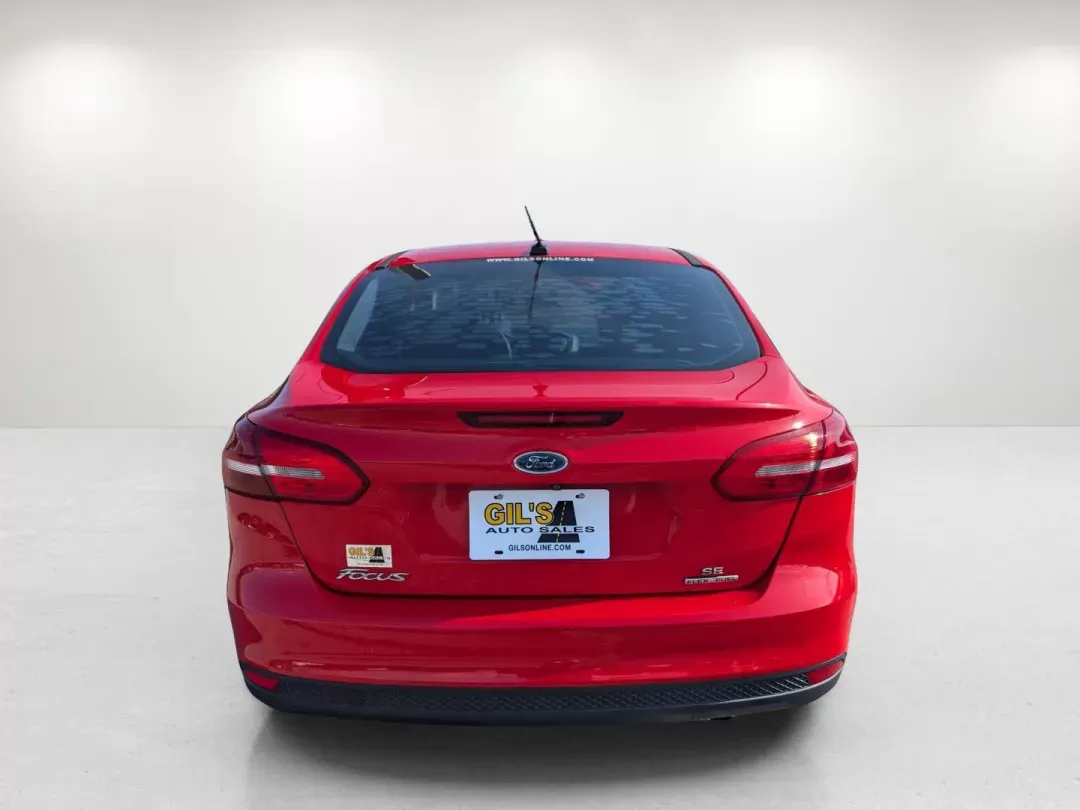 2016 Ford Focus SE (1FADP3F28GL) with an Regular Unleaded I-4 2.0 L/122 engine, located at 3959 U.S. 80 W, Phenix City, AL, 36870, (334) 297-4885, 32.469296, -85.135185 - 2016 Ford Focus SE - Photo#6