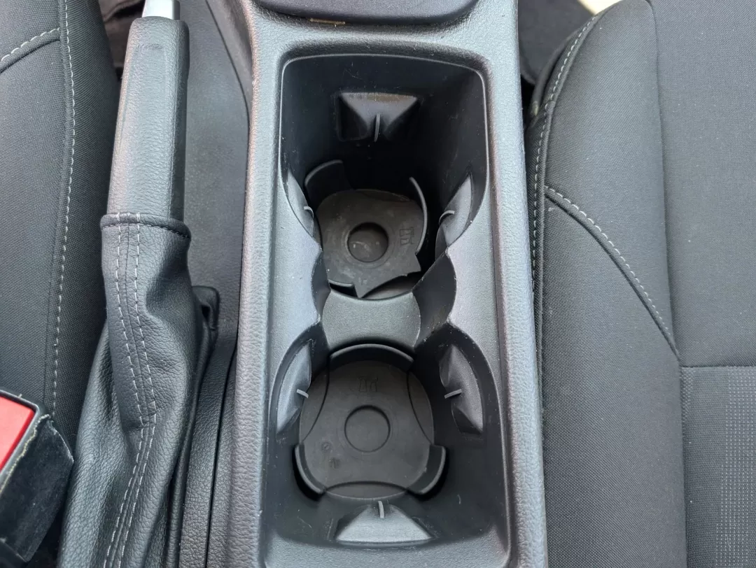 2016 Ford Focus SE (1FADP3F28GL) with an Other engine, located at 804 22nd Ave, Phenix City, AL, 36870, (334) 297-1860, 32.484749, -85.024475 - **Get Ready for Your Next Adventure with the 2016 Ford Focus SE at Gils Auto!**<br /> <br /> Are you searching for a reliable sedan that fits seamlessly into your busy lifestyle? Look no further than the 2016 Ford Focus SE, now available at Gils Auto in Opelika, AL! Perfect for daily commutes, weeke - Photo#21