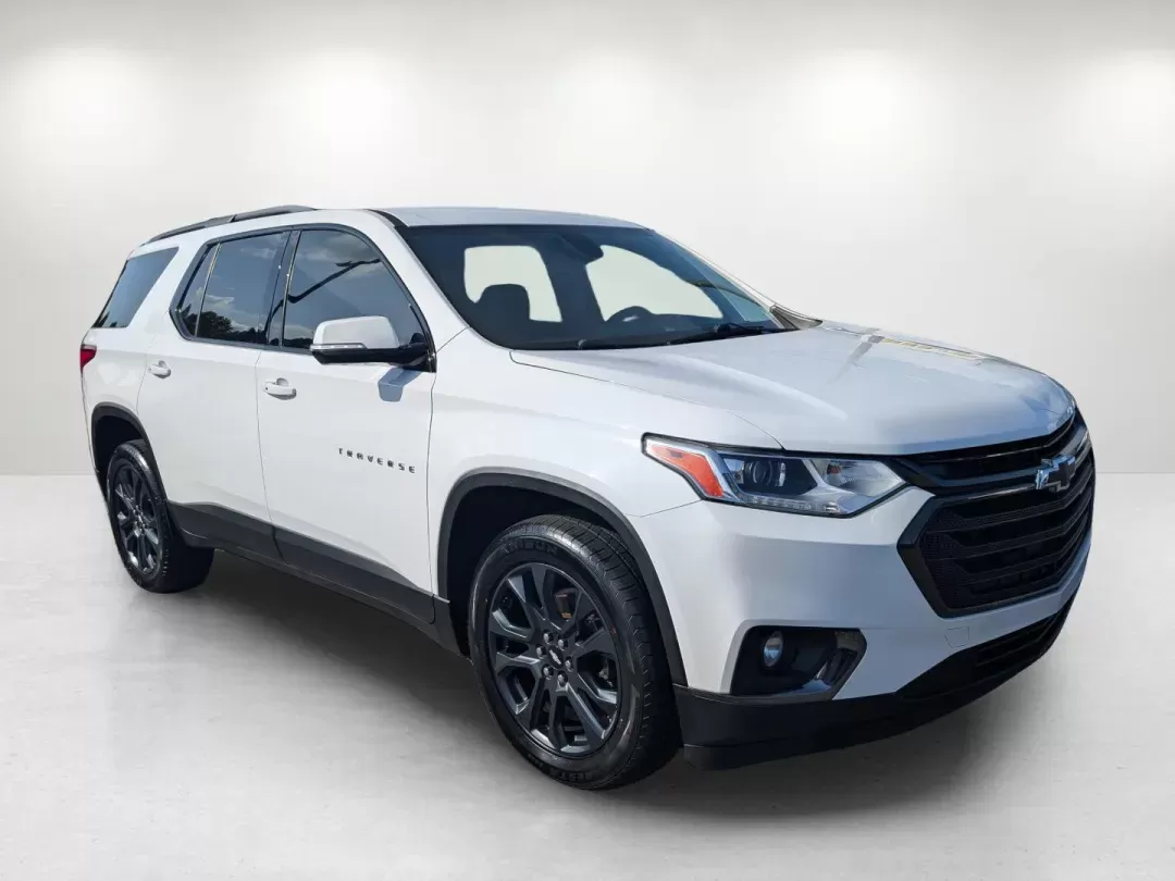 2019 /Jet Black Chevrolet Traverse RS (1GNERJKX0KJ) with an Turbocharged I4 2.0L/122 engine, 9-Speed Automatic transmission, located at 3959 U.S. 80 W, Phenix City, AL, 36870, (334) 297-4885, 32.469296, -85.135185 - 2019 Chevrolet Traverse RS - Photo#2