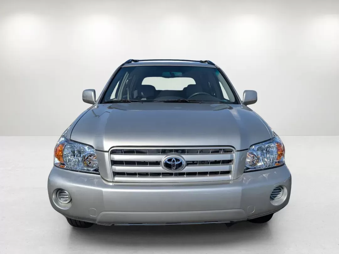2004 Toyota Highlander (JTEGP21A740) with an Gas V6 3.3L/201 engine, 5-Speed Automatic transmission, located at 521 Old Farm Lane Rd, Prattville, AL, 36066, (334) 325-1505, 32.482460, -86.416367 - 2004 Toyota Highlander - Photo#1