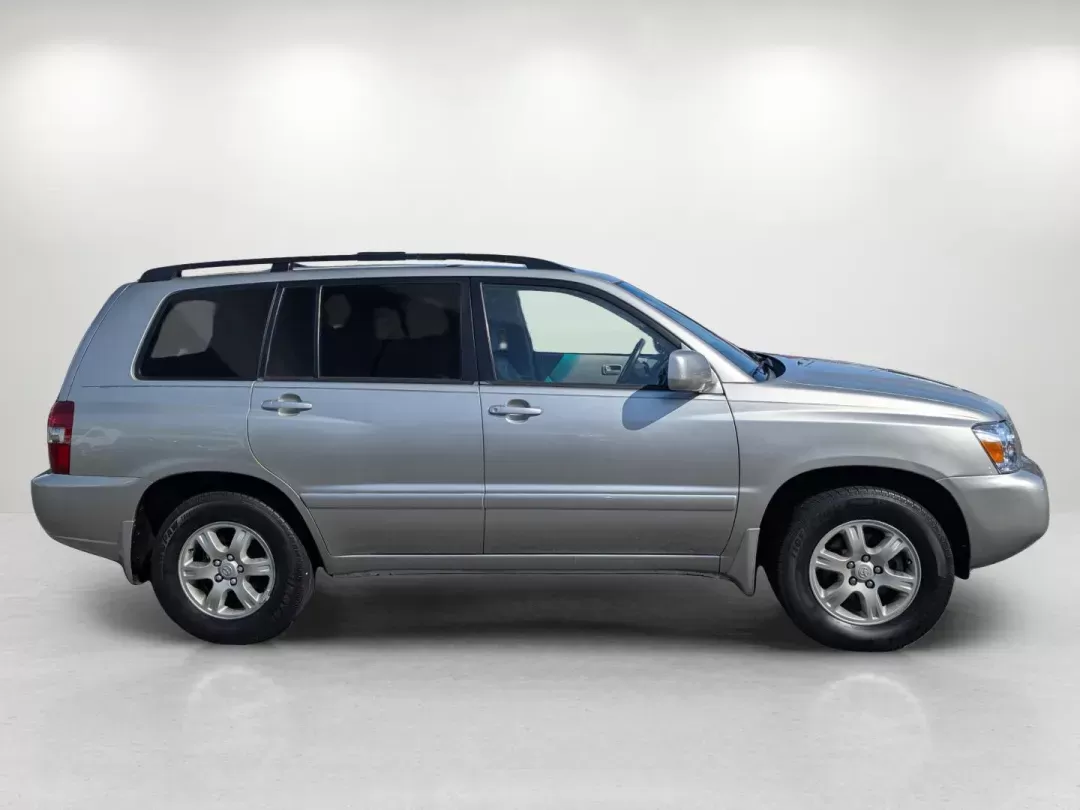 2004 Toyota Highlander (JTEGP21A740) with an Gas V6 3.3L/201 engine, 5-Speed Automatic transmission, located at 521 Old Farm Lane Rd, Prattville, AL, 36066, (334) 325-1505, 32.482460, -86.416367 - 2004 Toyota Highlander - Photo#3