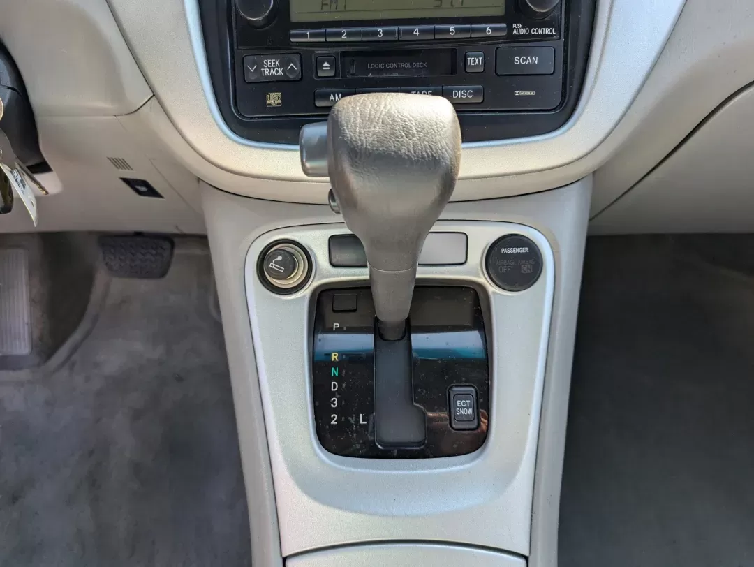 2004 Toyota Highlander (JTEGP21A740) with an Gas V6 3.3L/201 engine, 5-Speed Automatic transmission, located at 521 Old Farm Lane Rd, Prattville, AL, 36066, (334) 325-1505, 32.482460, -86.416367 - 2004 Toyota Highlander - Photo#12