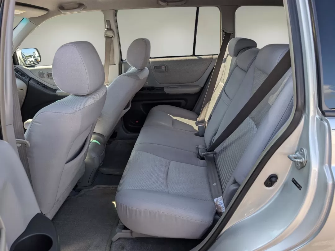 2004 Toyota Highlander (JTEGP21A740) with an Other engine, located at 804 22nd Ave, Phenix City, AL, 36870, (334) 297-1860, 32.484749, -85.024475 - **Unleash Your Adventure with a 2004 Toyota Highlander at Gils Auto - Prattville!**<br /> <br /> Are you ready to elevate your weekend getaways or enhance your daily commute? Look no further than this impressive 2004 Toyota Highlander, perfect for growing families or budget-conscious buyers looking - Photo#10