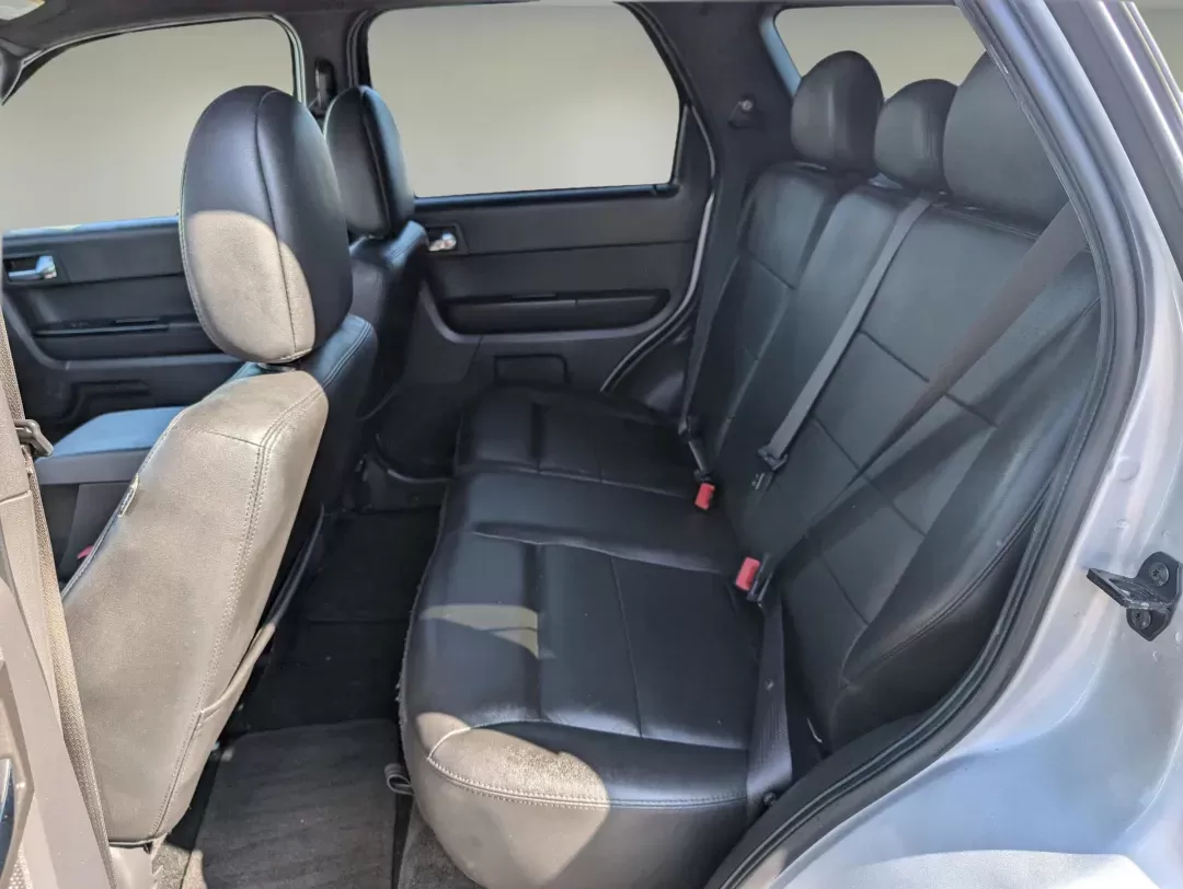 2011 Ford Escape Limited (1FMCU0EG6BK) with an Gas/Ethanol V6 3.0L/181 engine, 6-Speed Automatic transmission, located at 521 Old Farm Lane Rd, Prattville, AL, 36066, (334) 325-1505, 32.482460, -86.416367 - 2011 Ford Escape Limited - Photo#10