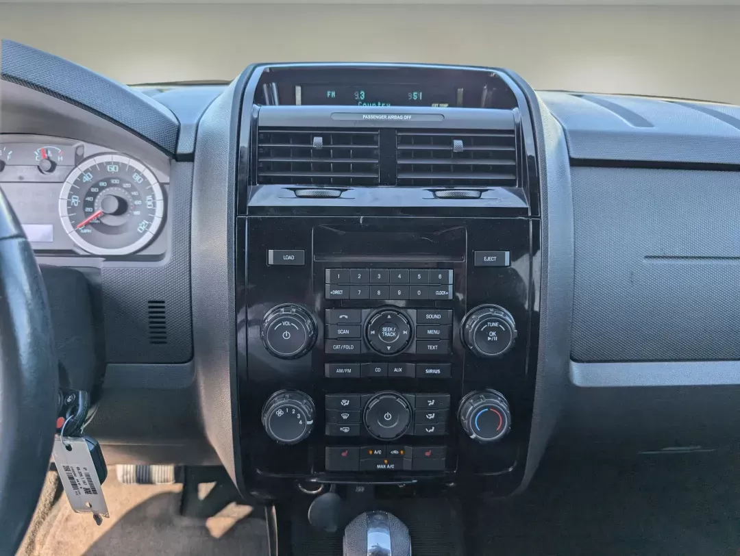 2011 Ford Escape Limited (1FMCU0EG6BK) with an Gas/Ethanol V6 3.0L/181 engine, 6-Speed Automatic transmission, located at 521 Old Farm Lane Rd, Prattville, AL, 36066, (334) 325-1505, 32.482460, -86.416367 - 2011 Ford Escape Limited - Photo#14