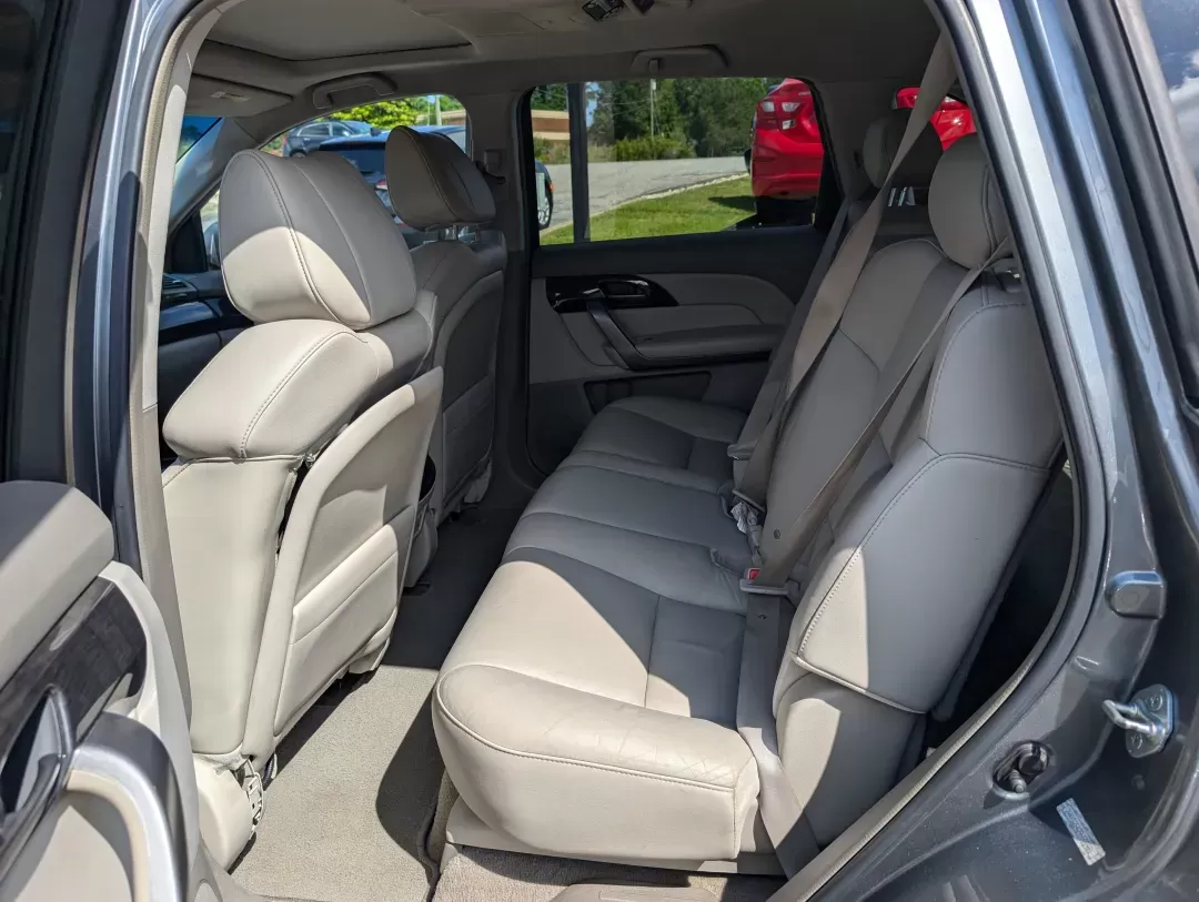 2009 Acura MDX Tech/Entertainment Pkg (2HNYD28429H) with an Gas V6 3.7L/ engine, 5-Speed Automatic w/OD transmission, located at 3959 U.S. 80 W, Phenix City, AL, 36870, (334) 297-4885, 32.469296, -85.135185 - 2009 Acura MDX Tech/Entertainment Pkg - Photo#10