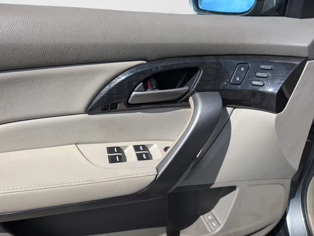 2009 Acura MDX Tech/Entertainment Pkg (2HNYD28429H) with an Gas V6 3.7L/ engine, 5-Speed Automatic w/OD transmission, located at 3959 U.S. 80 W, Phenix City, AL, 36870, (334) 297-4885, 32.469296, -85.135185 - 2009 Acura MDX Tech/Entertainment Pkg - Photo#9