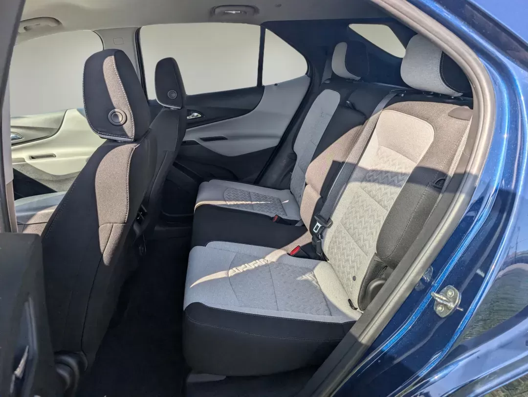 2022 /Medium Ash Gray Chevrolet Equinox LS (3GNAXHEV5NS) with an Turbocharged Gas I4 1.5L/92 engine, 6-Speed Automatic transmission, located at 3959 U.S. 80 W, Phenix City, AL, 36870, (334) 297-4885, 32.469296, -85.135185 - 2022 Chevrolet Equinox LS - Photo#10