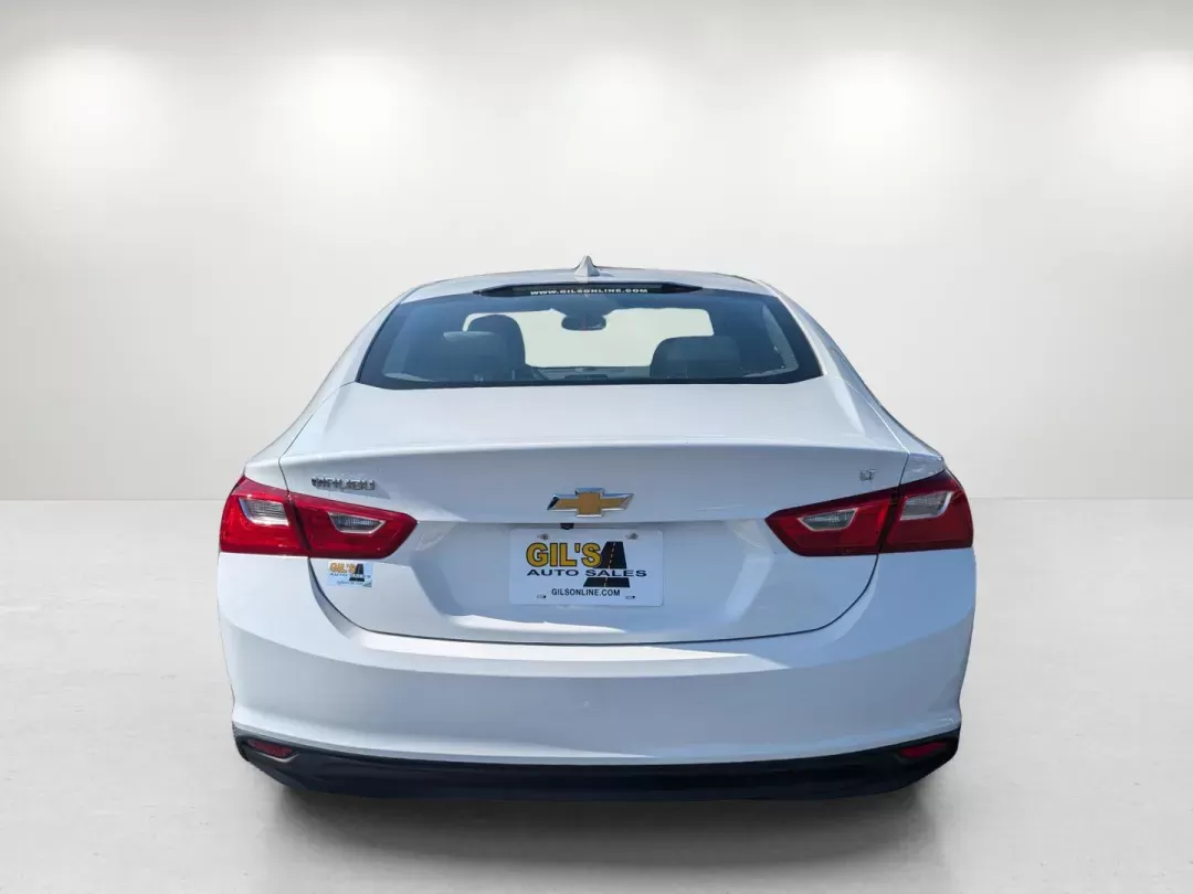 2016 /Dark Atmosphere/Medium Ash Gray Chevrolet Malibu LT (1G1ZE5ST7GF) with an Turbocharged Gas I4 1.5L/91 engine, 6-Speed Automatic transmission, located at 3959 U.S. 80 W, Phenix City, AL, 36870, (334) 297-4885, 32.469296, -85.135185 - 2016 Chevrolet Malibu LT - Photo#5