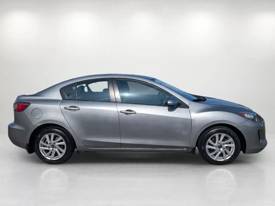 2013 Mazda Mazda3 i Grand Touring (JM1BL1W73D1) with an Gas I4 2.0L/122 engine, 6-Speed Automatic transmission, located at 521 Old Farm Lane Rd, Prattville, AL, 36066, (334) 325-1505, 32.482460, -86.416367 - 2013 Mazda Mazda3 i Grand Touring - Photo#3