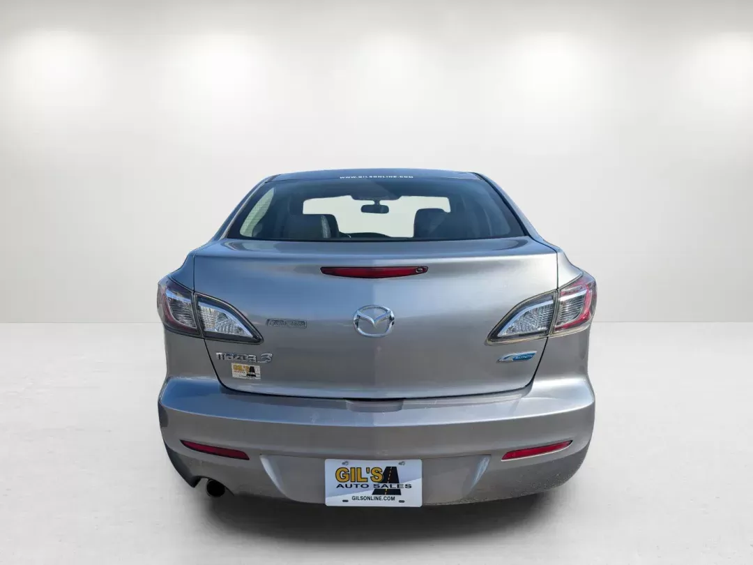 2013 Mazda Mazda3 i Grand Touring (JM1BL1W73D1) with an Gas I4 2.0L/122 engine, 6-Speed Automatic transmission, located at 521 Old Farm Lane Rd, Prattville, AL, 36066, (334) 325-1505, 32.482460, -86.416367 - 2013 Mazda Mazda3 i Grand Touring - Photo#5