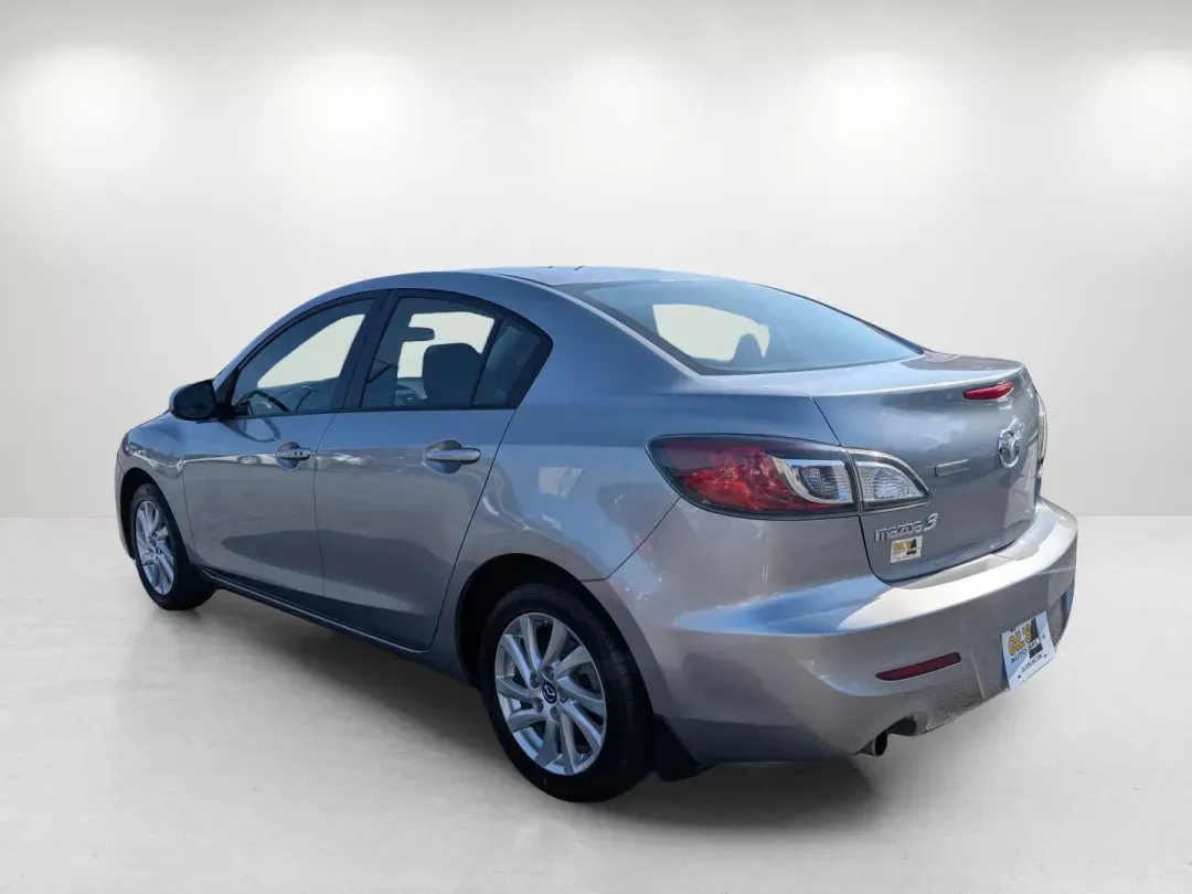 2013 Mazda Mazda3 i Grand Touring (JM1BL1W73D1) with an Gas I4 2.0L/122 engine, 6-Speed Automatic transmission, located at 521 Old Farm Lane Rd, Prattville, AL, 36066, (334) 325-1505, 32.482460, -86.416367 - 2013 Mazda Mazda3 i Grand Touring - Photo#6