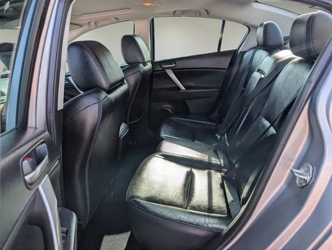 2013 Mazda Mazda3 i Grand Touring (JM1BL1W73D1) with an Gas I4 2.0L/122 engine, 6-Speed Automatic transmission, located at 521 Old Farm Lane Rd, Prattville, AL, 36066, (334) 325-1505, 32.482460, -86.416367 - 2013 Mazda Mazda3 i Grand Touring - Photo#10