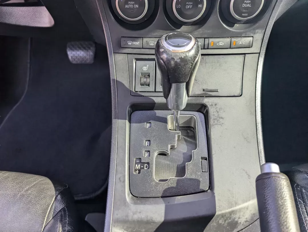 2013 Mazda Mazda3 i Grand Touring (JM1BL1W73D1) with an Gas I4 2.0L/122 engine, 6-Speed Automatic transmission, located at 521 Old Farm Lane Rd, Prattville, AL, 36066, (334) 325-1505, 32.482460, -86.416367 - 2013 Mazda Mazda3 i Grand Touring - Photo#13