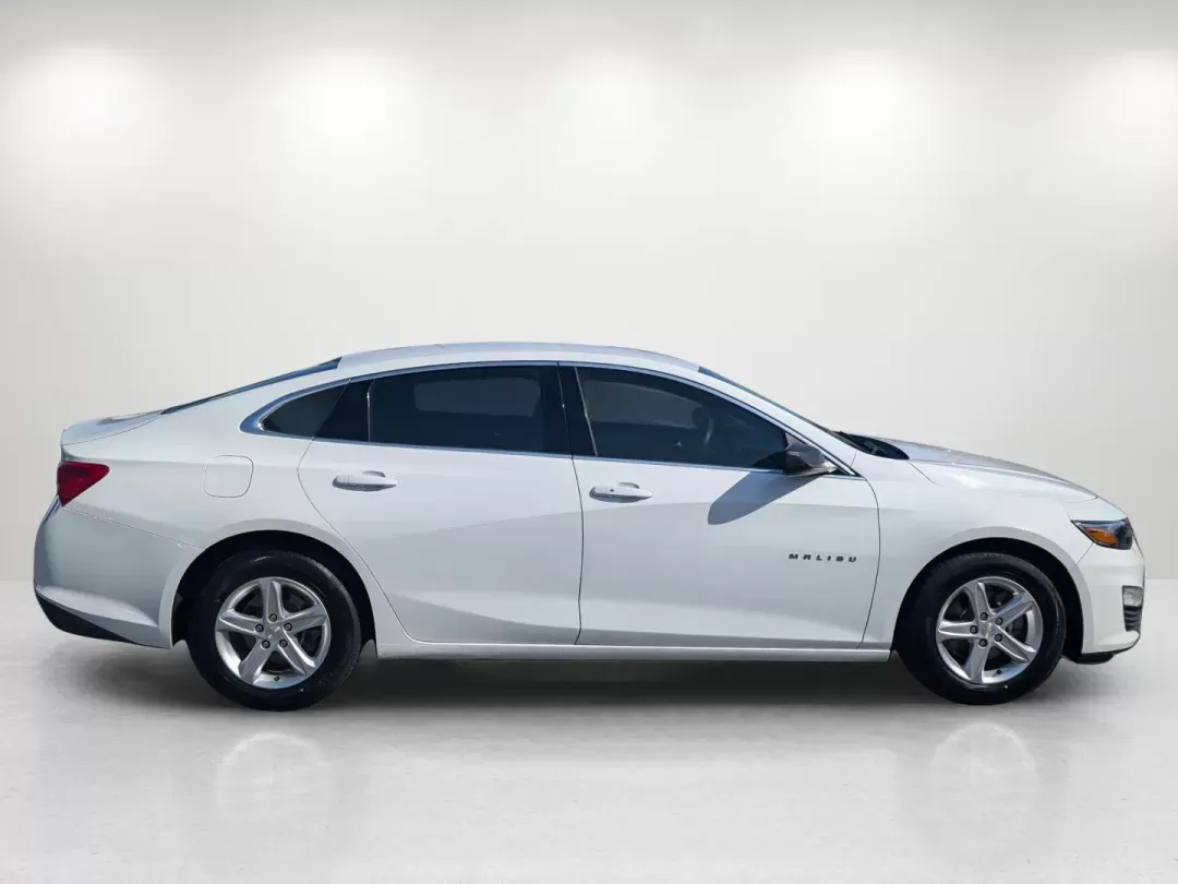 2020 /Jet Black Chevrolet Malibu LS (1G1ZB5ST9LF) with an Turbocharged Gas I4 1.5L/91 engine, 1-Speed Automatic transmission, located at 3959 U.S. 80 W, Phenix City, AL, 36870, (334) 297-4885, 32.469296, -85.135185 - 2020 Chevrolet Malibu LS - Photo#3