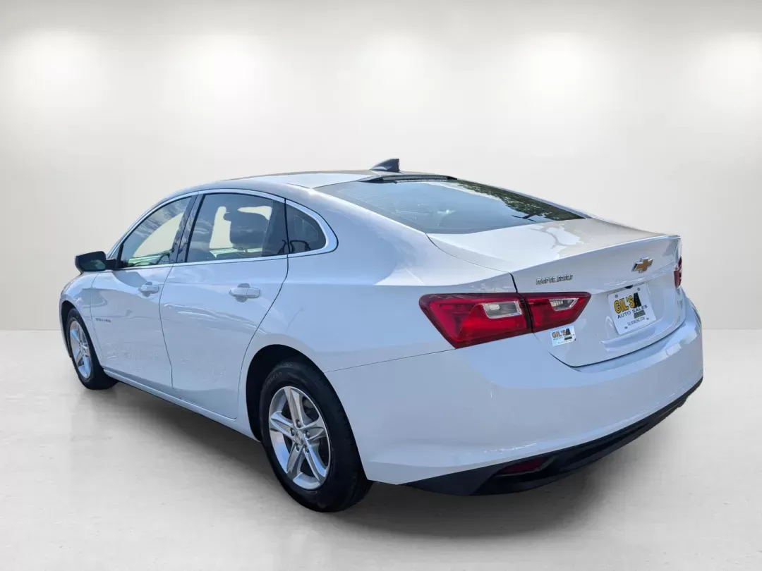 2020 /Jet Black Chevrolet Malibu LS (1G1ZB5ST9LF) with an Turbocharged Gas I4 1.5L/91 engine, 1-Speed Automatic transmission, located at 3959 U.S. 80 W, Phenix City, AL, 36870, (334) 297-4885, 32.469296, -85.135185 - 2020 Chevrolet Malibu LS - Photo#6