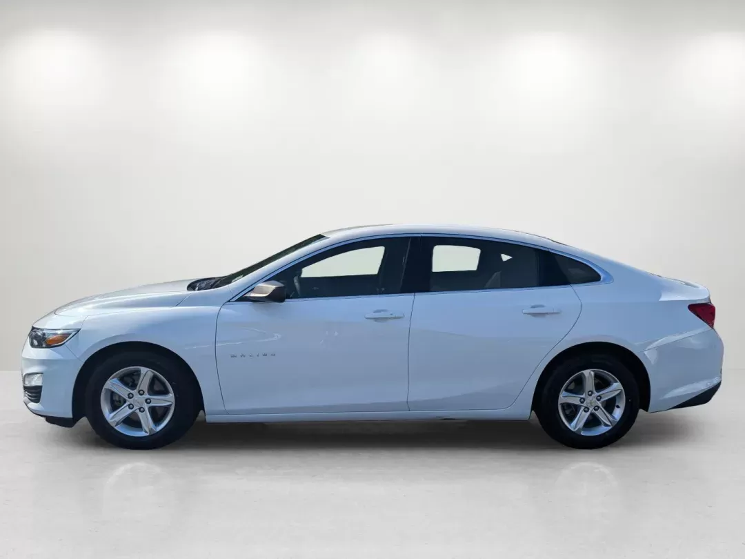 2020 /Jet Black Chevrolet Malibu LS (1G1ZB5ST9LF) with an Turbocharged Gas I4 1.5L/91 engine, 1-Speed Automatic transmission, located at 3959 U.S. 80 W, Phenix City, AL, 36870, (334) 297-4885, 32.469296, -85.135185 - 2020 Chevrolet Malibu LS - Photo#7