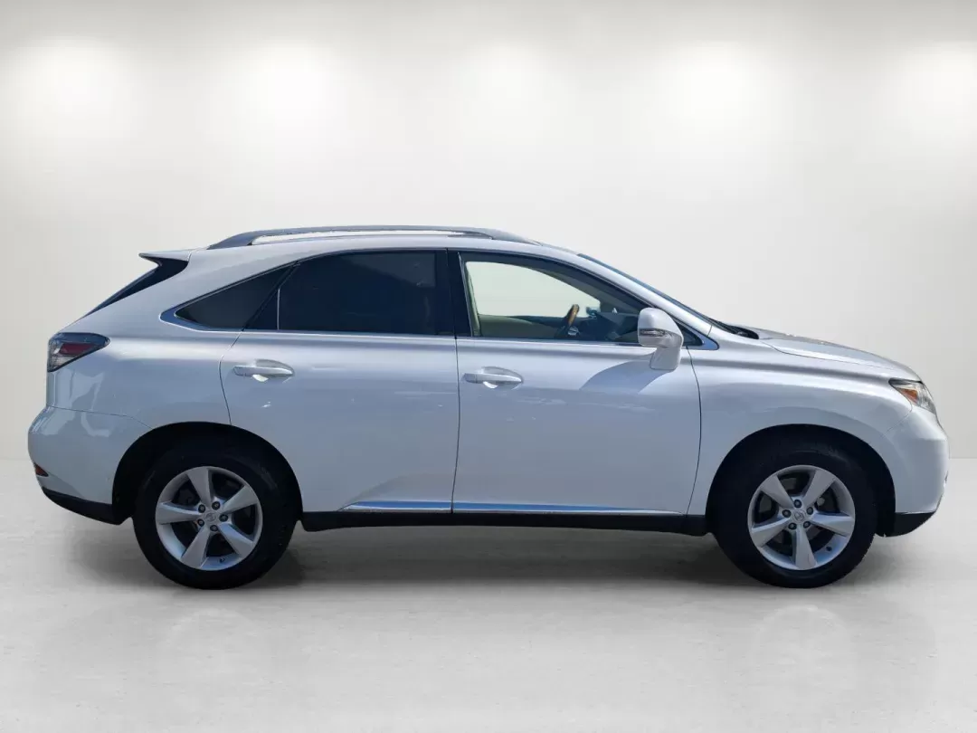2010 Lexus RX 350 (2T2BK1BA6AC) with an Gas V6 3.5L/211 engine, 6-Speed Automatic w/OD Sequential-Shift transmission, located at 3959 U.S. 80 W, Phenix City, AL, 36870, (334) 297-4885, 32.469296, -85.135185 - 2010 Lexus RX 350 - Photo#4